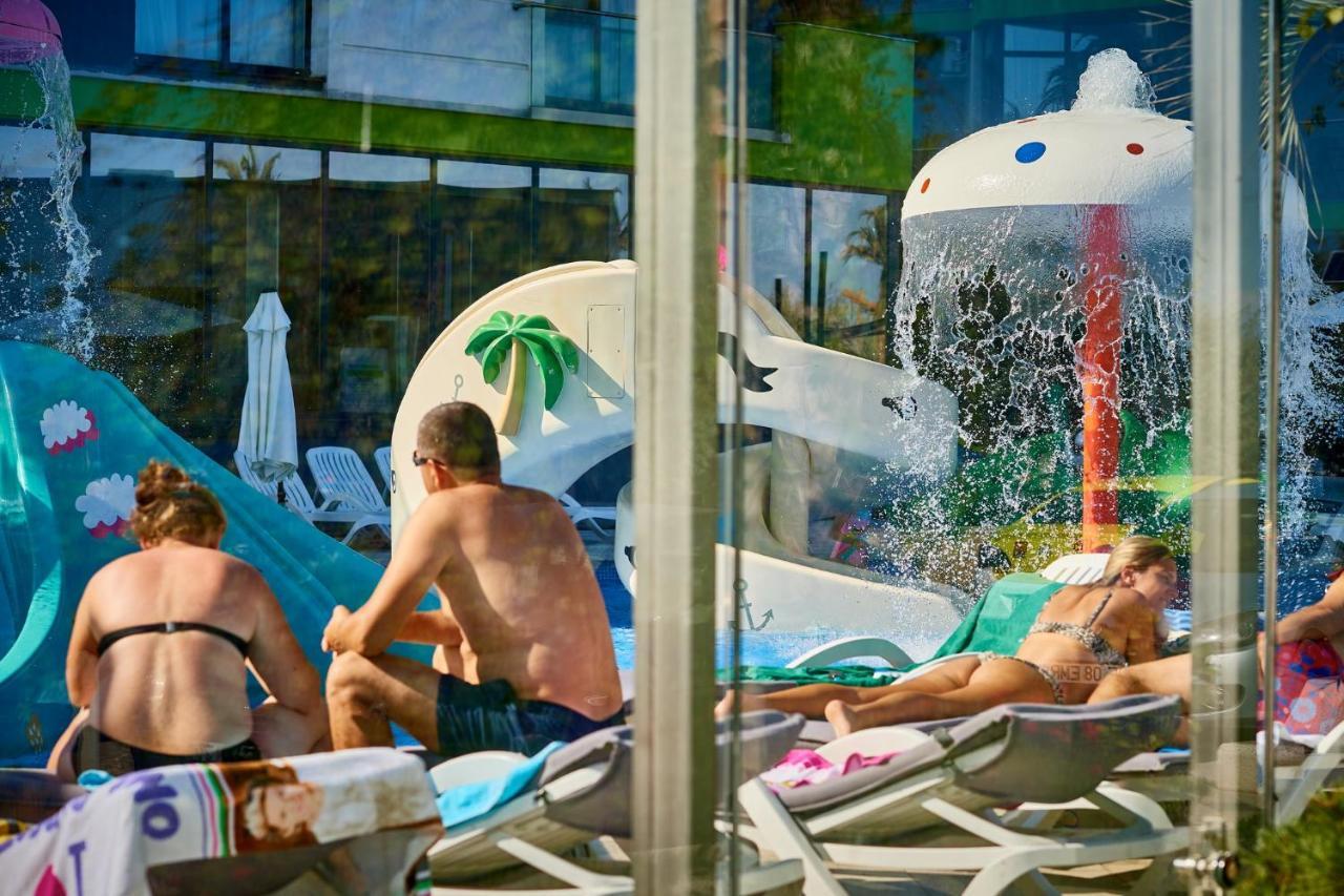 Sunrise Aparthotel Pool & Spa Mamaia Nord Năvodari Exterior foto